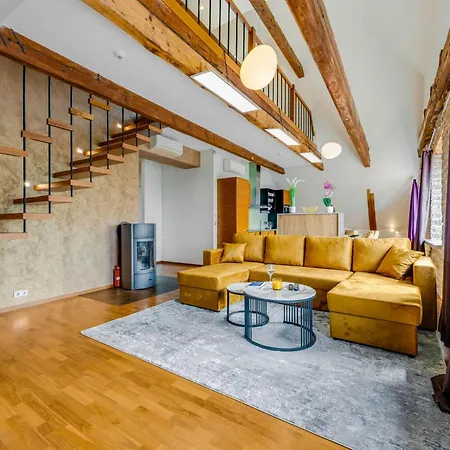 Daire Stylish Old Town With Sauna